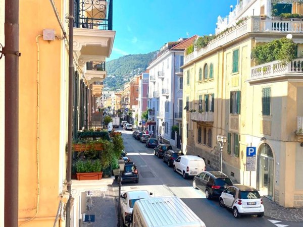 appartamento in vendita ad Alassio
