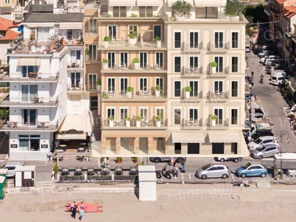 appartamento in vendita ad Alassio
