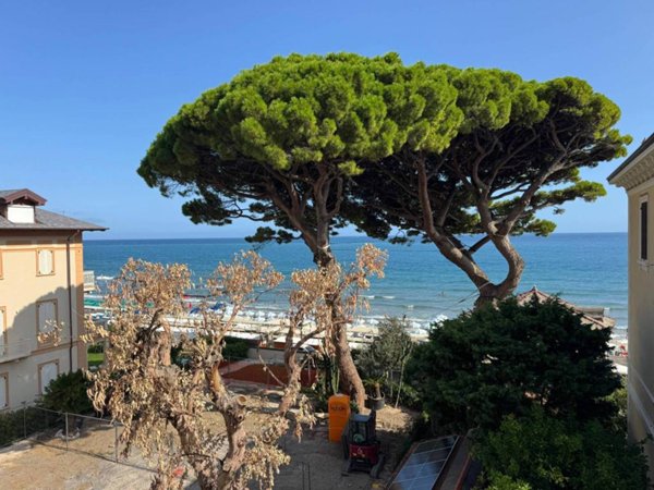 appartamento in vendita ad Alassio