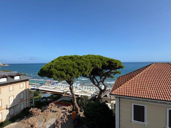 appartamento in vendita ad Alassio