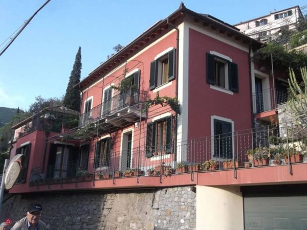 casa indipendente in vendita ad Alassio in zona Solva