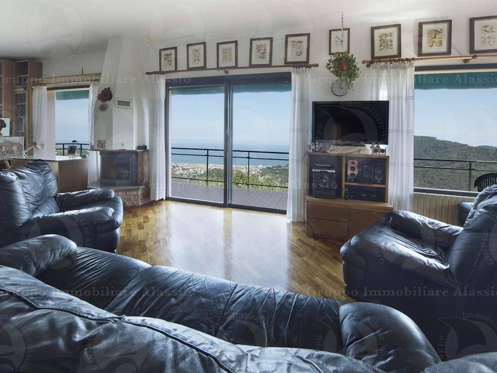 casa indipendente in vendita ad Alassio