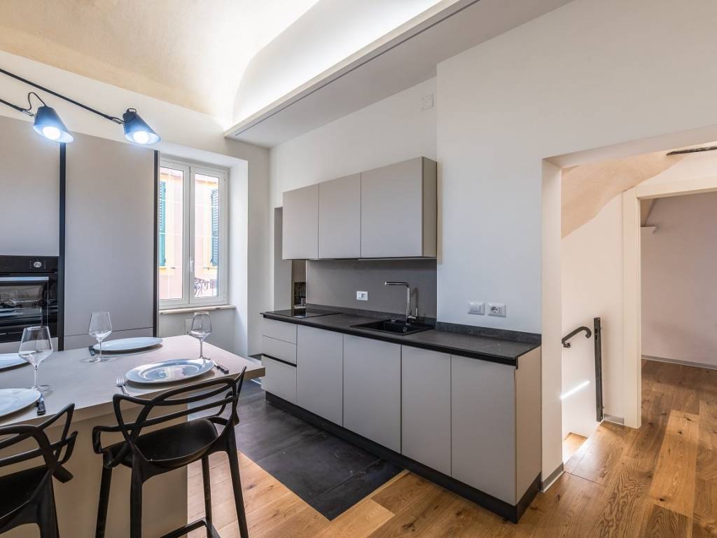 appartamento in vendita ad Alassio