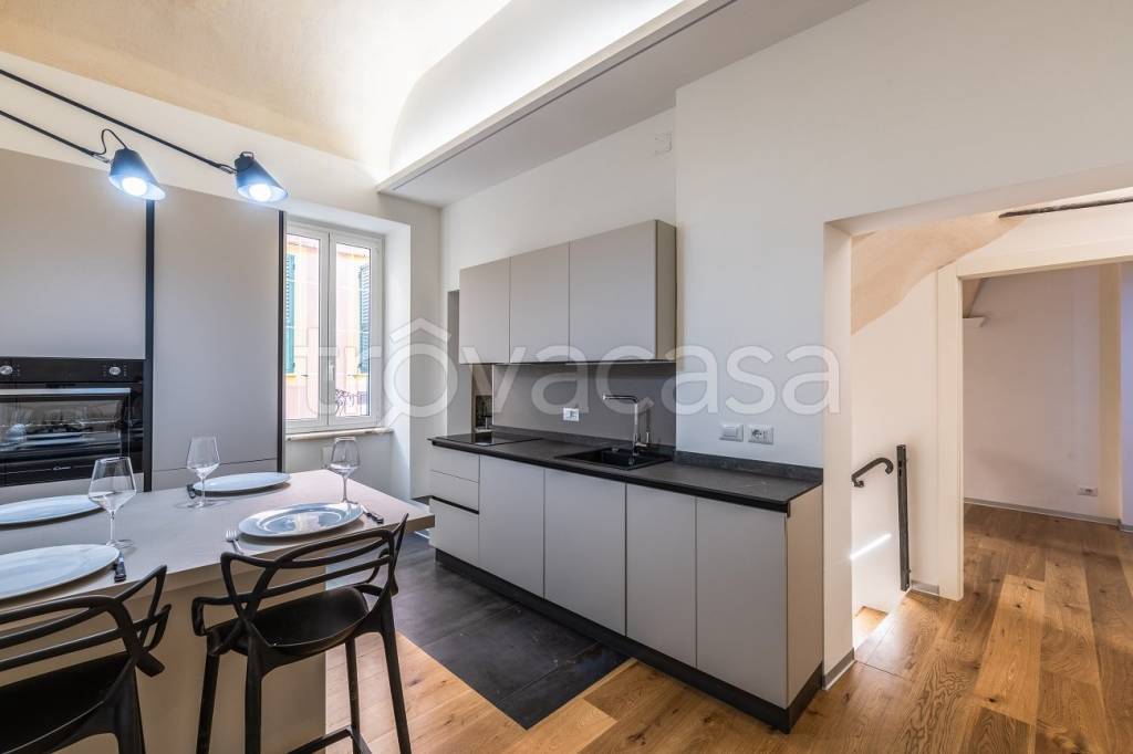 appartamento in vendita ad Alassio