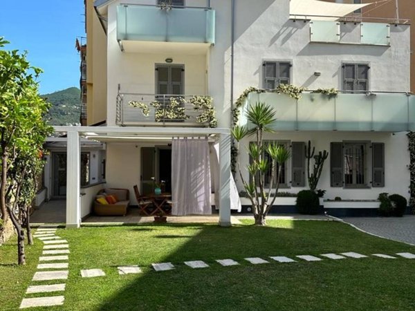 appartamento in vendita ad Alassio