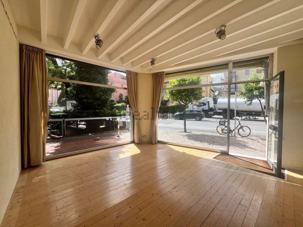 trivano in vendita ad Alassio