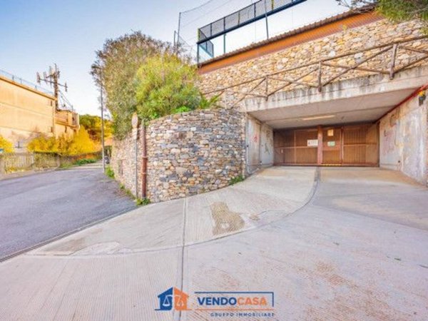 negozio in vendita ad Alassio