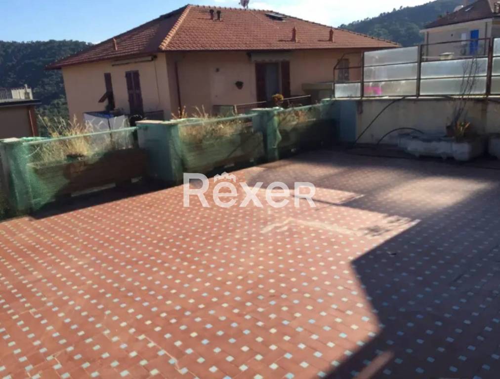 appartamento in vendita ad Alassio in zona Moglio