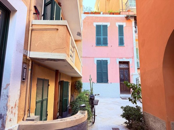 appartamento in vendita ad Alassio