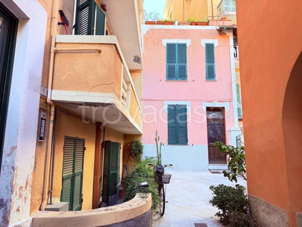 appartamento in vendita ad Alassio