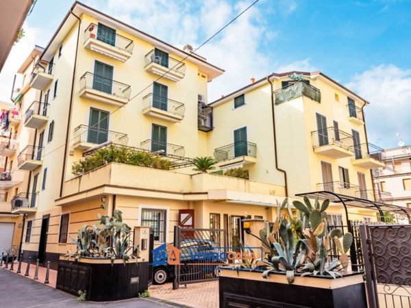 appartamento in vendita ad Alassio
