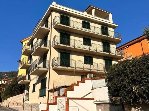 appartamento in vendita ad Alassio
