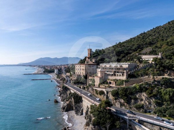 appartamento in vendita ad Alassio