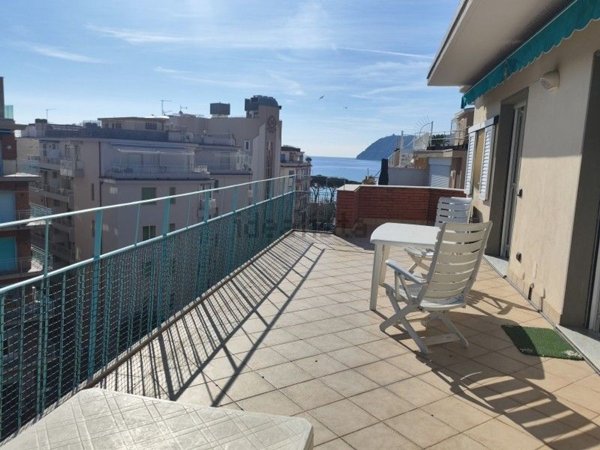 appartamento in vendita ad Alassio