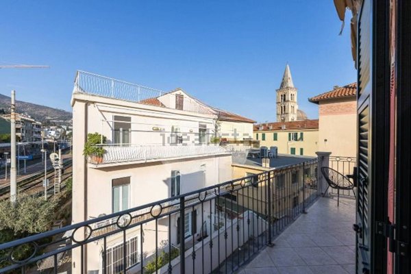 appartamento in vendita ad Alassio
