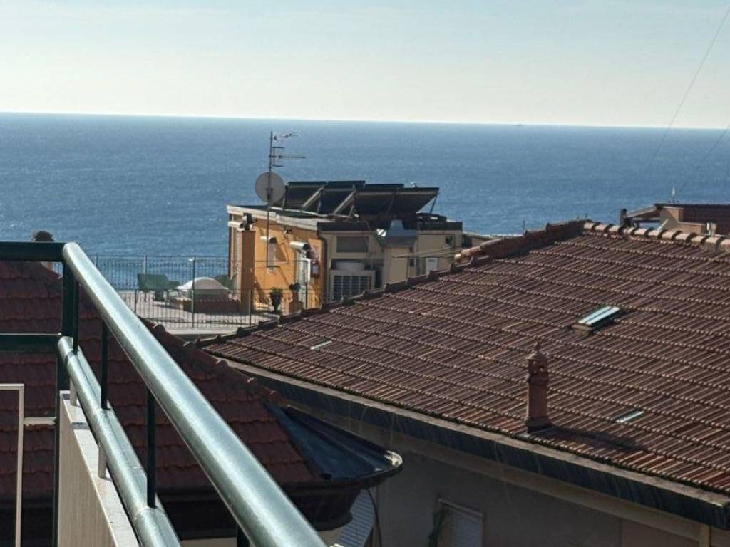 appartamento in vendita ad Alassio