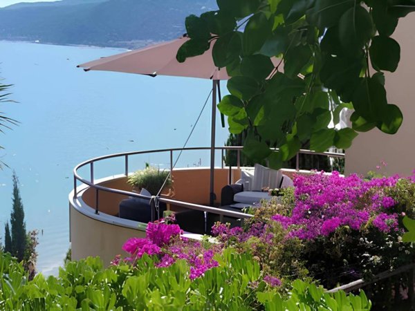 appartamento in vendita ad Alassio in zona Solva