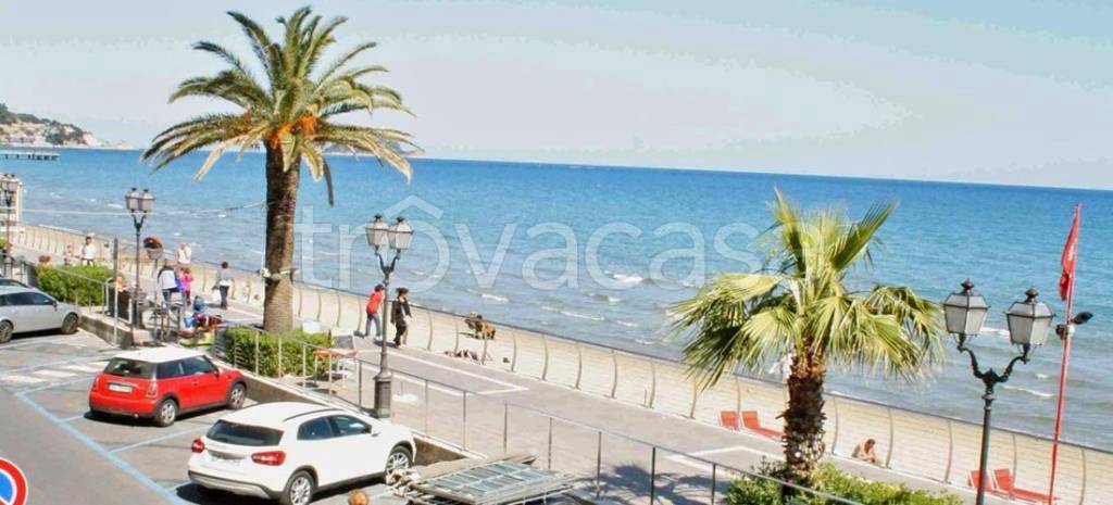 appartamento in vendita ad Alassio