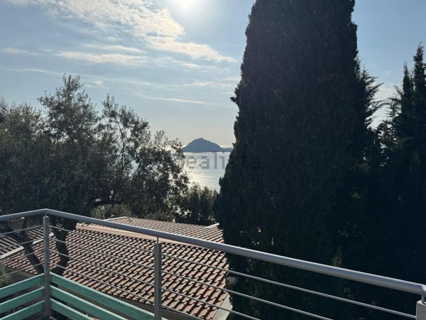 casa indipendente in vendita ad Alassio