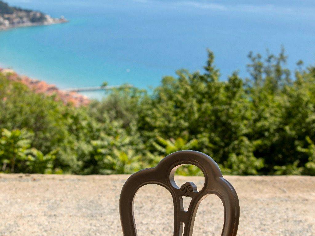 villa in vendita ad Alassio