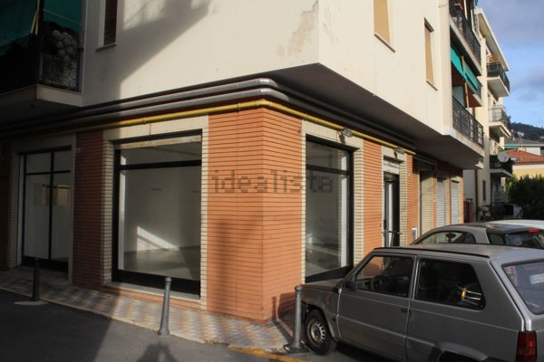 ufficio in vendita ad Alassio