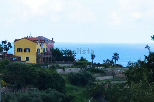 appartamento in vendita ad Alassio