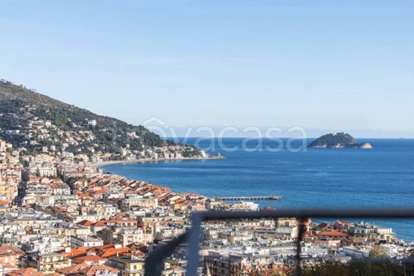 appartamento in vendita ad Alassio