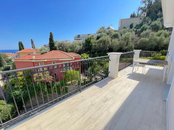 appartamento in vendita ad Alassio