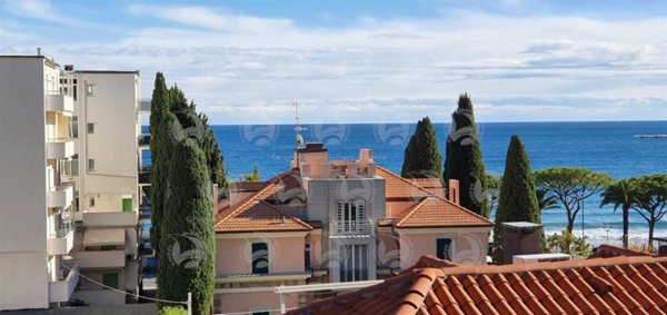 appartamento in vendita ad Alassio