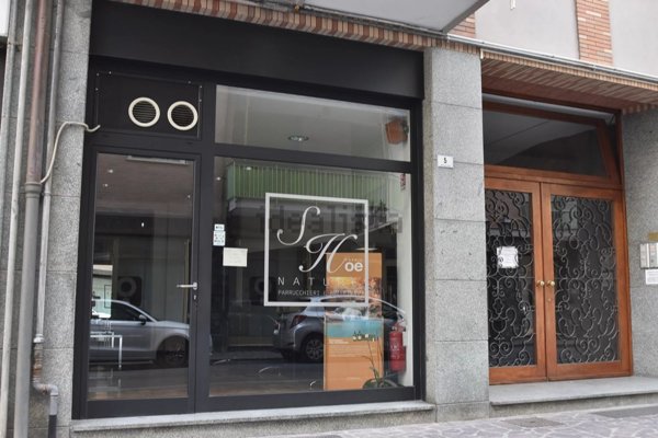 locale commerciale in vendita ad Alassio