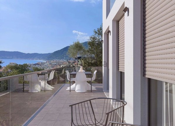 appartamento in vendita ad Alassio