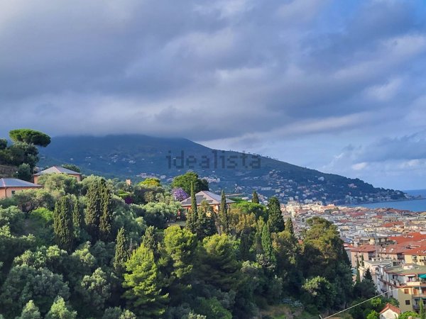 appartamento in vendita ad Alassio