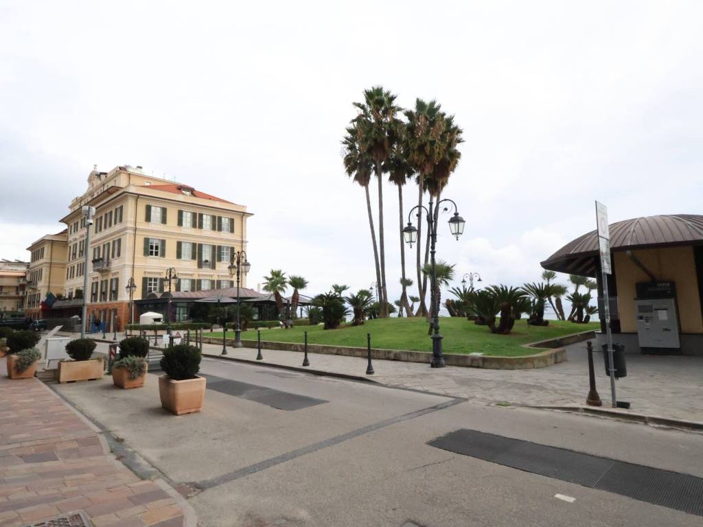 appartamento in vendita ad Alassio