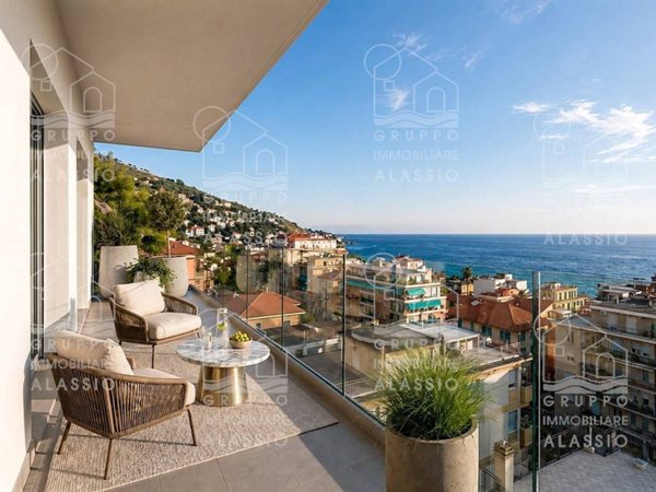 appartamento in vendita ad Alassio