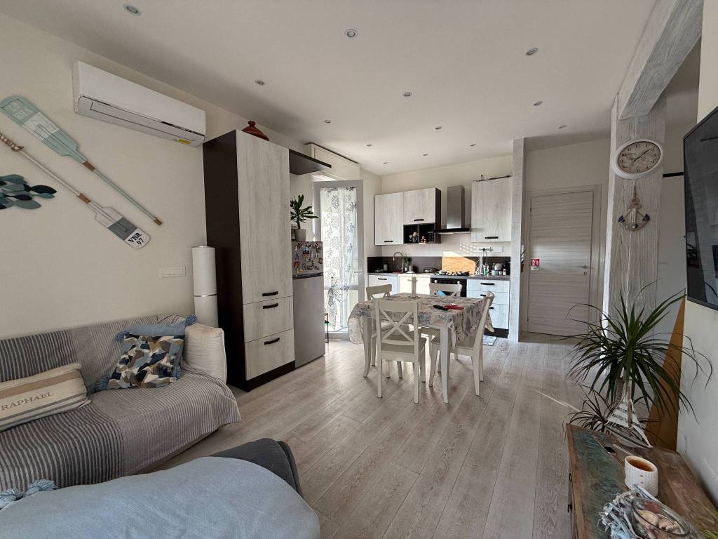 appartamento in vendita ad Alassio