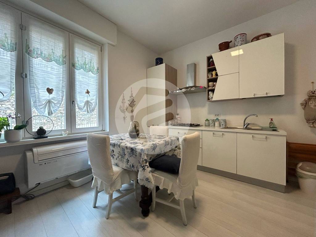 appartamento in vendita ad Alassio in zona Caso