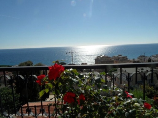 casa indipendente in vendita ad Alassio