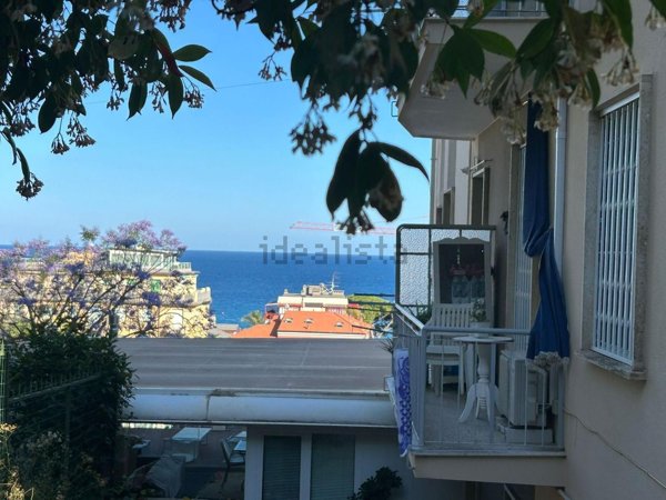 appartamento in vendita ad Alassio