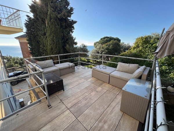 appartamento in vendita ad Alassio in zona Solva