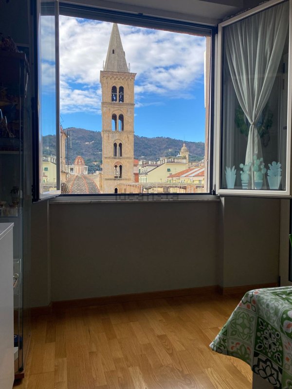 appartamento in vendita ad Alassio