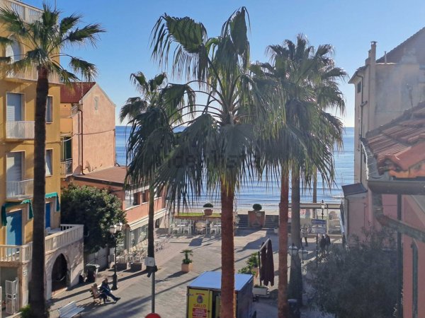 appartamento in vendita ad Alassio