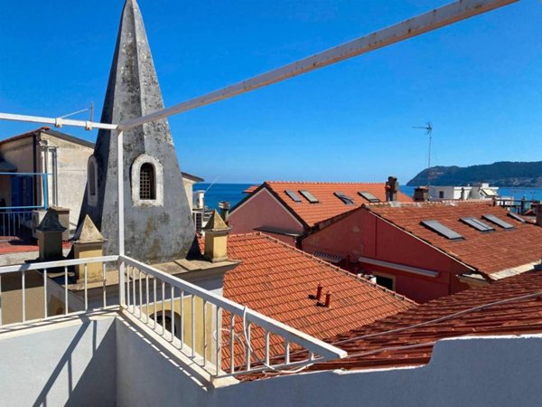 appartamento in vendita ad Alassio