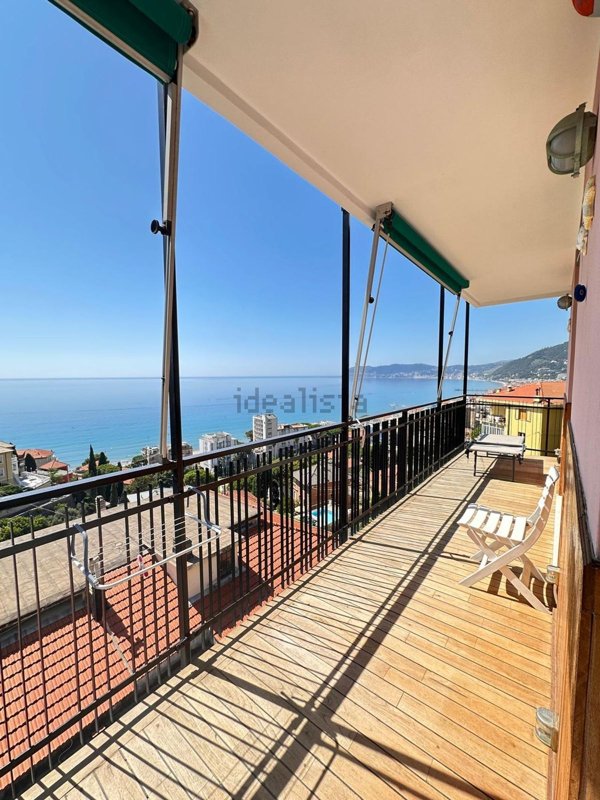appartamento in vendita ad Alassio