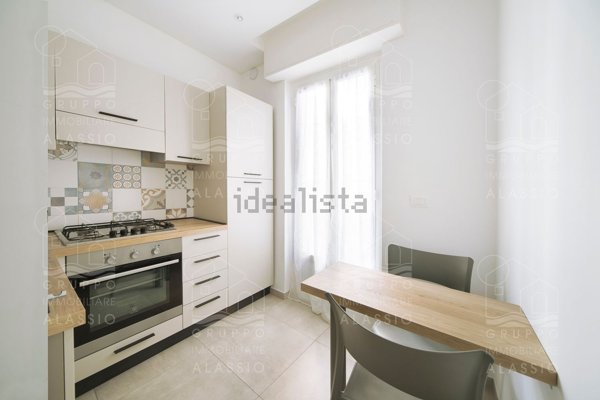 appartamento in vendita ad Alassio