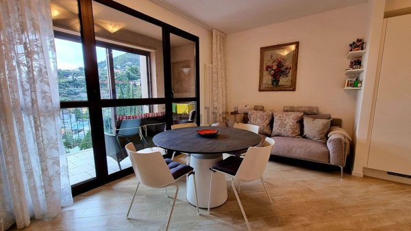 appartamento in vendita ad Alassio
