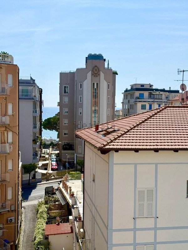 appartamento in vendita ad Alassio