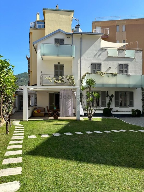 appartamento in vendita ad Alassio