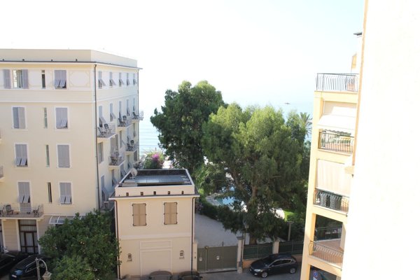 appartamento in vendita ad Alassio