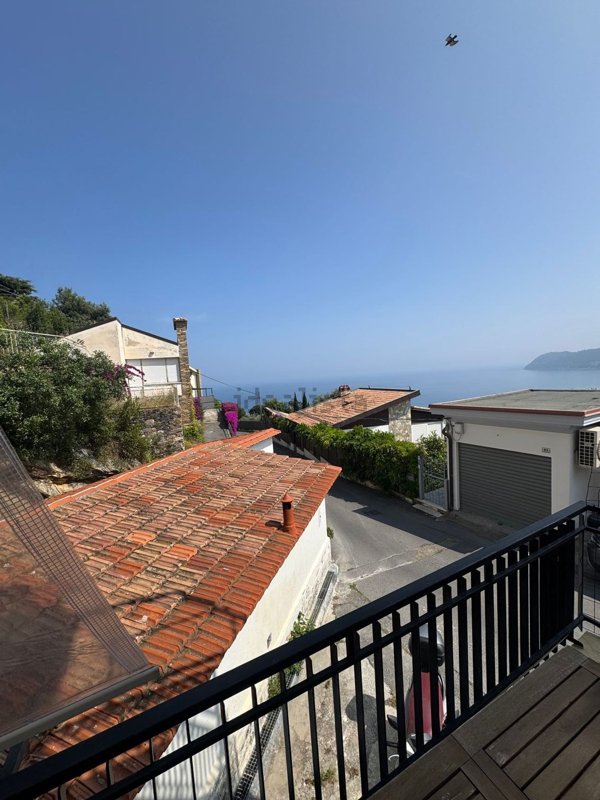 appartamento in vendita ad Alassio