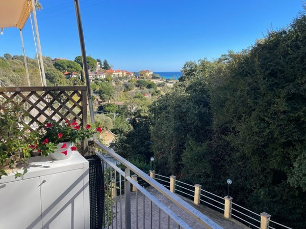 appartamento in vendita ad Alassio